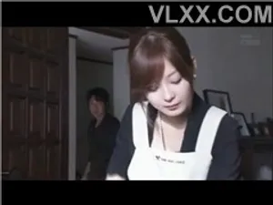 ông chồng đi công việc, bà xã ở nhà bị bồ của chị gái cưỡng hiếp